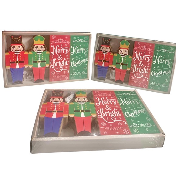 Lot of 3 Mini Wooden NutCracker Soldier Merry & Bright Christmas Sign 2"x 5" - Picture 1 of 4